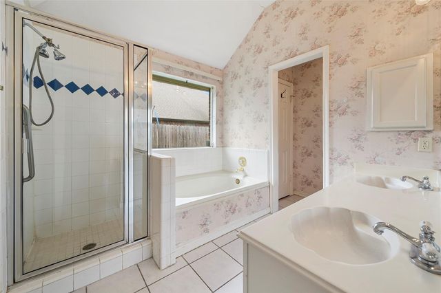 9619 E Withers Way Circle, Houston, TX 77065