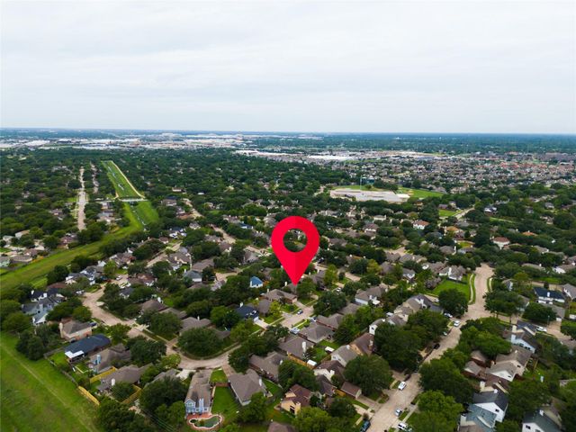 9619 E Withers Way Circle, Houston, TX 77065