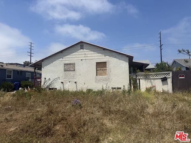 8331 Kittyhawk Avenue, Los Angeles, CA 90045