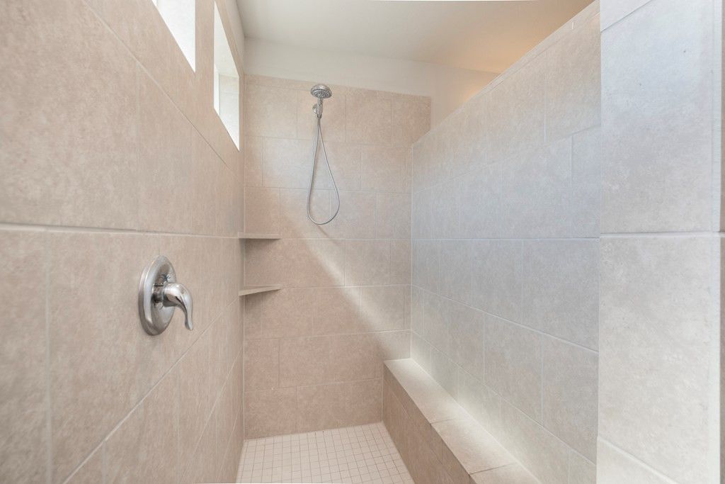 Image 25 of property listing at 218 Holland Park, Schertz, TX 78108