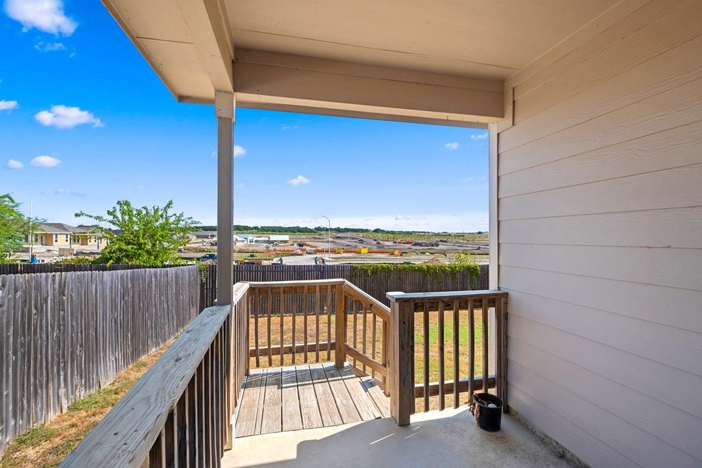 Image 36 of property listing at 218 Holland Park, Schertz, TX 78108