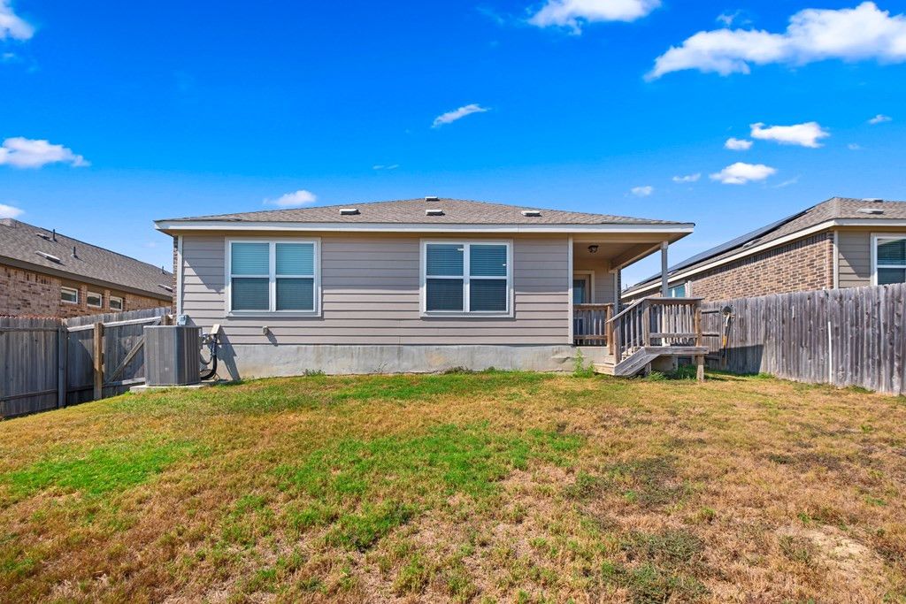 Image 40 of property listing at 218 Holland Park, Schertz, TX 78108