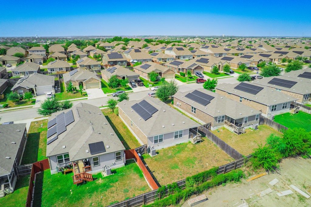 Image 45 of property listing at 218 Holland Park, Schertz, TX 78108