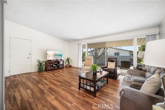 1981 McKinney Way 14K, Seal Beach, CA 90740