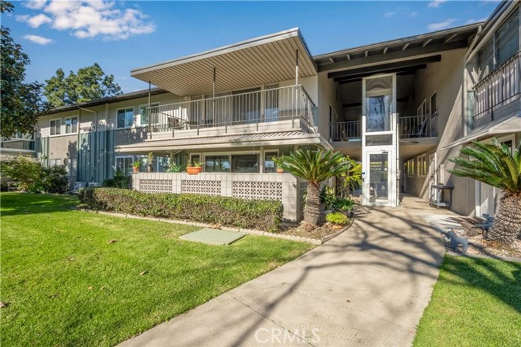 1981 McKinney Way 14K, Seal Beach, CA 90740