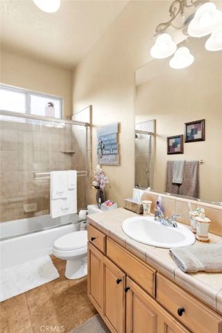 12935 Galewood, Apple Valley, CA 92308