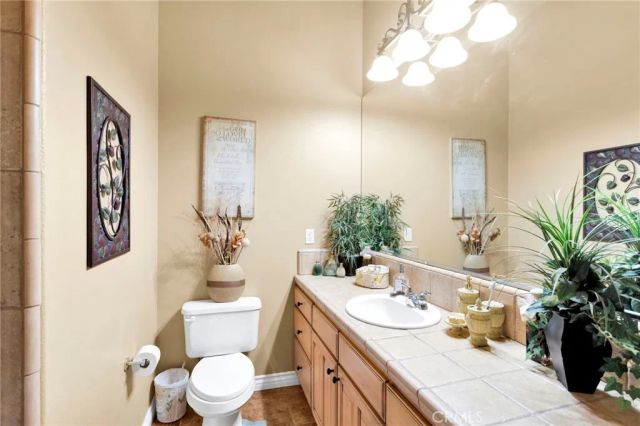 12935 Galewood, Apple Valley, CA 92308