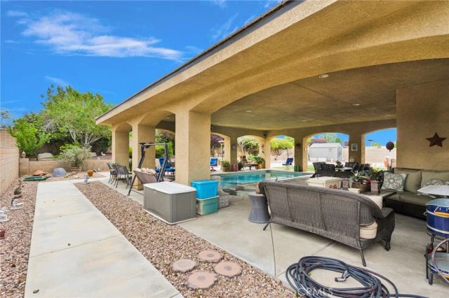 12935 Galewood, Apple Valley, CA 92308