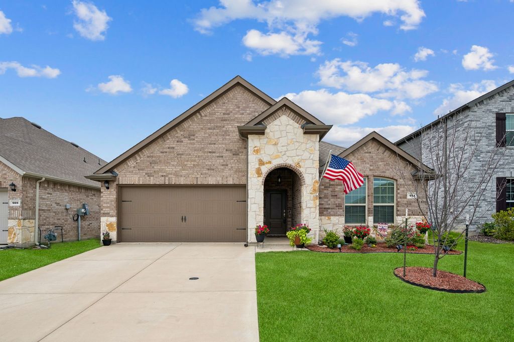 911 Cottontail Drive, Princeton, TX 75407