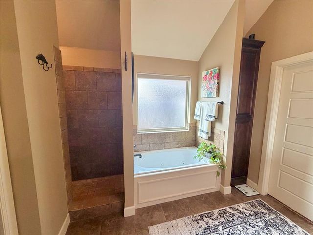 534 W Pine Rose Court Way, Mustang, OK 73064