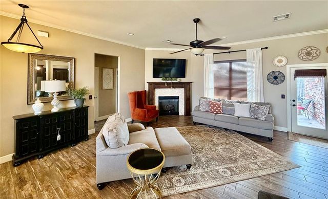 534 W Pine Rose Court Way, Mustang, OK 73064