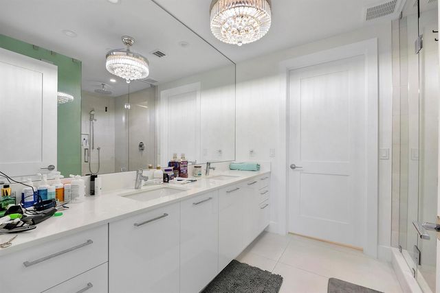 153 N Seabreeze Boulevard N 1803, Fort Lauderdale, FL 33304