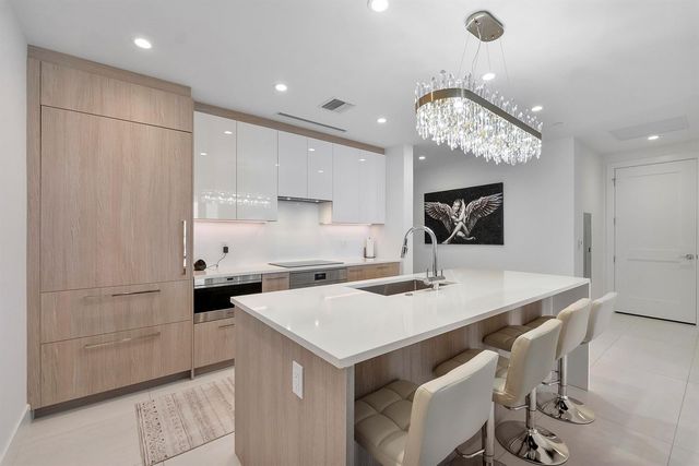 153 N Seabreeze Boulevard N 1803, Fort Lauderdale, FL 33304