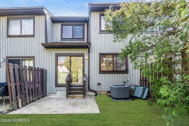 165 Penn Court, Matawan, NJ 07747