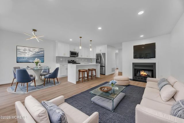 165 Penn Court, Matawan, NJ 07747