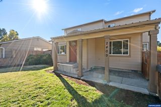 2409 32nd Av NE, Salem, OR 97301