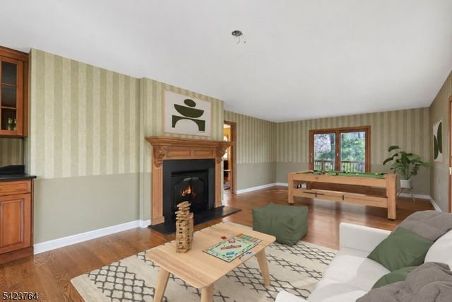 43 KING GEORGE ROAD, Warren Twp., NJ 07059