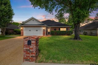 102 Cedar Lane, Chandler, TX 75758