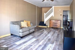 34 N VINE ST, Mount Carmel, PA 17851