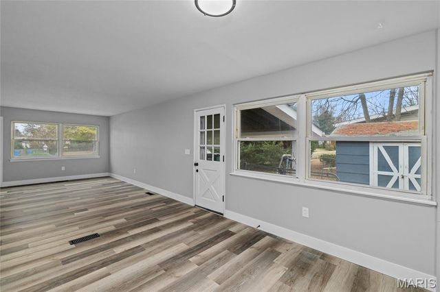 1025 Belmont Terrace, Florissant, MO 63033