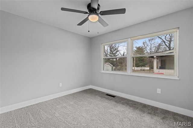 1025 Belmont Terrace, Florissant, MO 63033