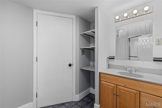 1025 Belmont Terrace, Florissant, MO 63033