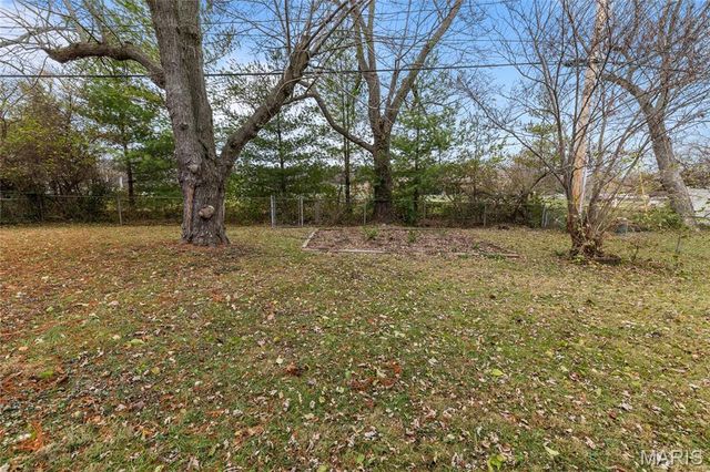 1025 Belmont Terrace, Florissant, MO 63033