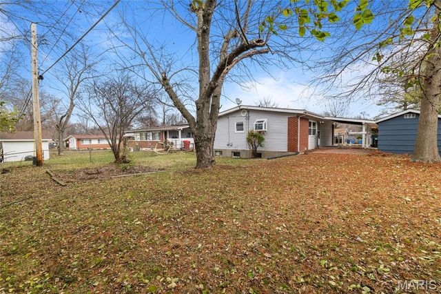 1025 Belmont Terrace, Florissant, MO 63033