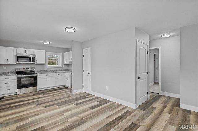 1025 Belmont Terrace, Florissant, MO 63033