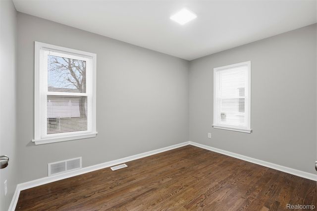 3050 Catalpa Drive, Berkley, MI 48072