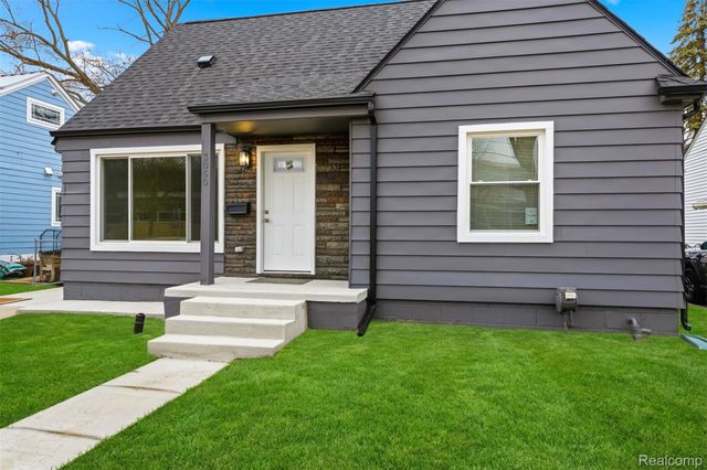 3050 Catalpa Drive, Berkley, MI 48072