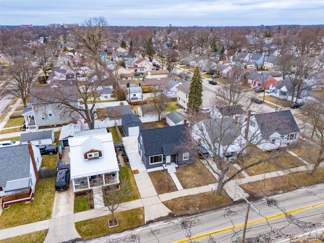 3050 Catalpa Drive, Berkley, MI 48072