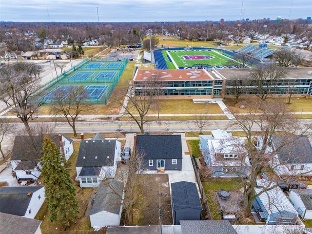 3050 Catalpa Drive, Berkley, MI 48072