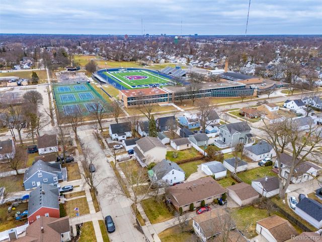 3050 Catalpa Drive, Berkley, MI 48072