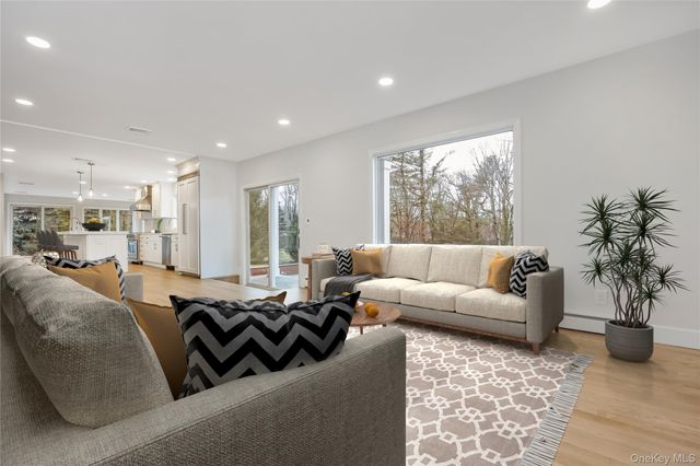 20 Rolling Drive, Brookville, NY 11545