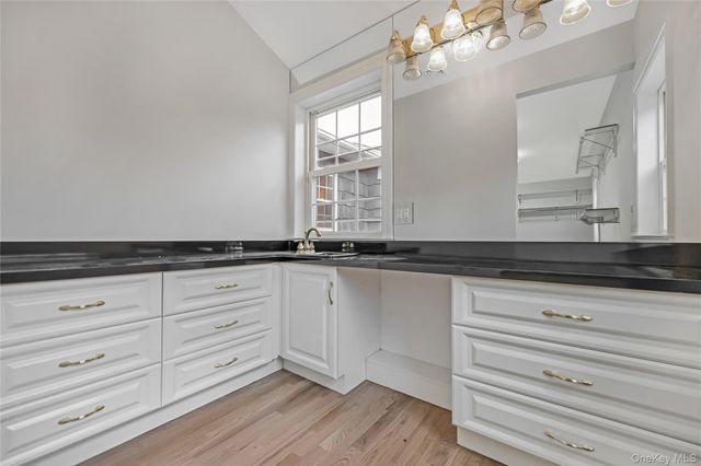 20 Rolling Drive, Brookville, NY 11545