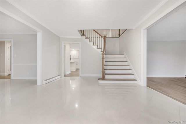 20 Rolling Drive, Brookville, NY 11545