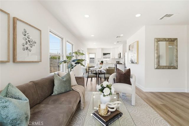 2141 N Evergreen Street, Burbank, CA 91505