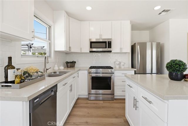 2141 N Evergreen Street, Burbank, CA 91505