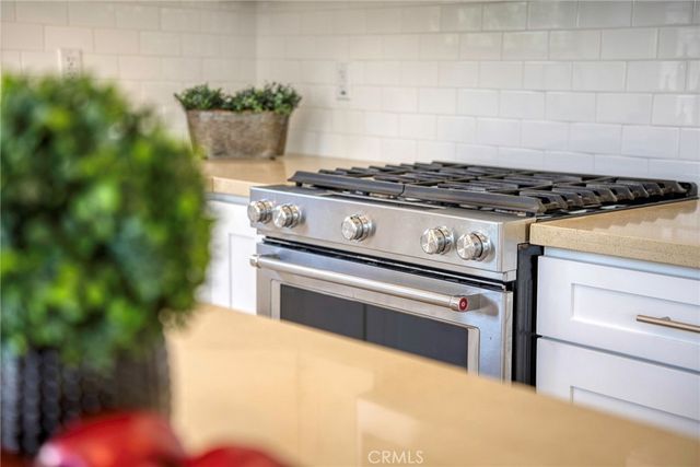 2141 N Evergreen Street, Burbank, CA 91505