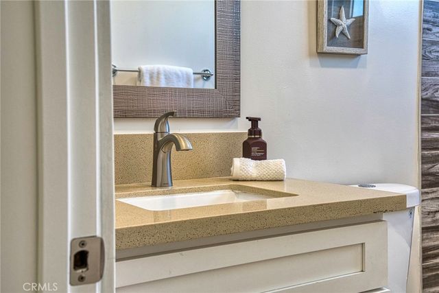 2141 N Evergreen Street, Burbank, CA 91505