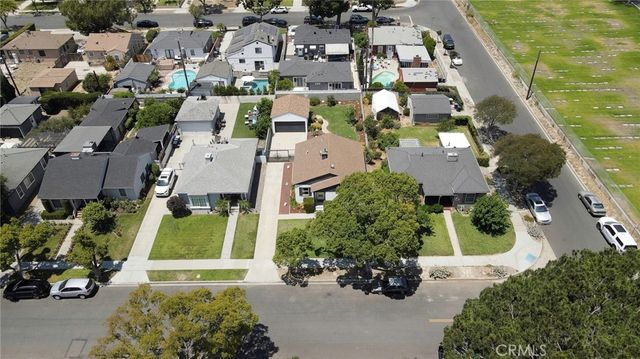 2141 N Evergreen Street, Burbank, CA 91505