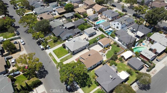 2141 N Evergreen Street, Burbank, CA 91505