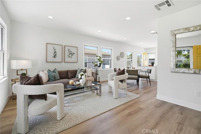 2141 N Evergreen Street, Burbank, CA 91505