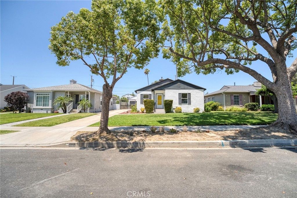 2141 N Evergreen Street, Burbank, CA 91505