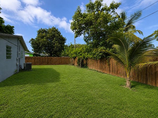 1980 SW 66TH Avenue, North Lauderdale, FL 33068