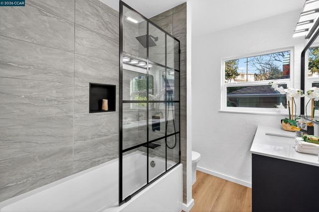 230 Fairlawn Dr, Berkeley, CA 94708