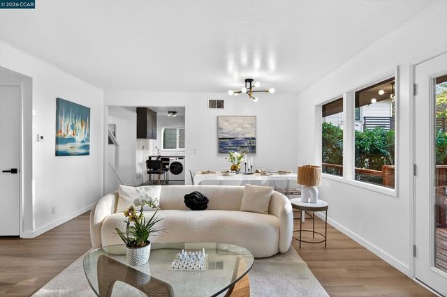 230 Fairlawn Dr, Berkeley, CA 94708