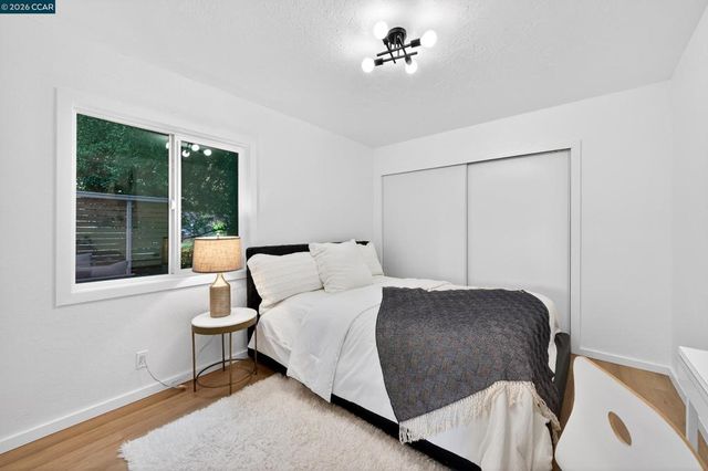 230 Fairlawn Dr, Berkeley, CA 94708