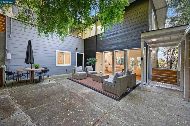 230 Fairlawn Dr, Berkeley, CA 94708